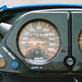 F1000028
