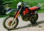 096